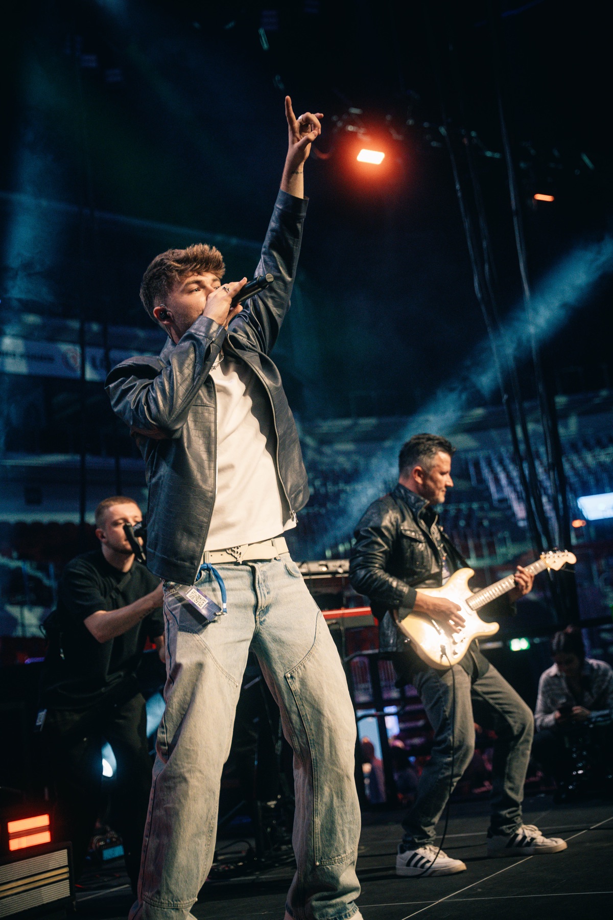 Lewinray bei einer Live-Performance auf der CreatorDay-Bühne
